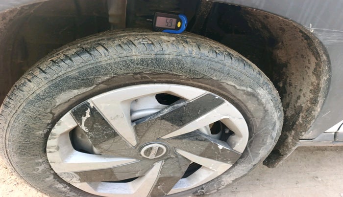 2022 Nissan MAGNITE XE, Petrol, Manual, 36,844 km, tyre