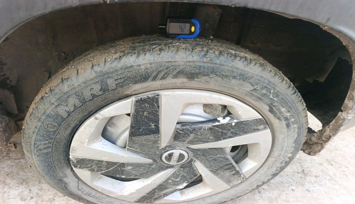 2022 Nissan MAGNITE XE, Petrol, Manual, 36,844 km, tyre