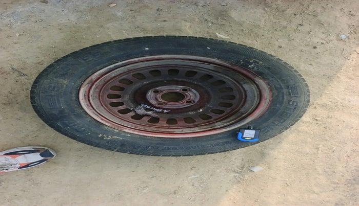 2022 Nissan MAGNITE XE, Petrol, Manual, 36,844 km, tyre