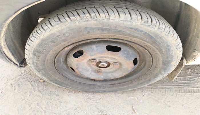 2016 Datsun Redi Go S, Petrol, Manual, 62,060 km, tyre