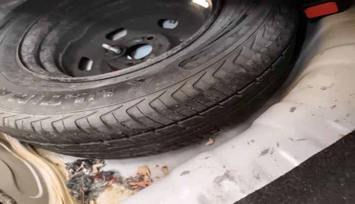 2016 Datsun Redi Go S, Petrol, Manual, 62,060 km, tyre