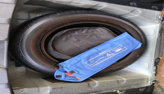 2022 Tata NEXON XZ PLUS (PREMIUM) PETROL, Petrol, Manual, 52,348 km, tyre