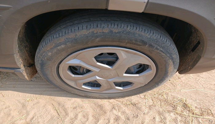 2024 Maruti BREZZA VXI, Petrol, Manual, 75,000 km, tyre