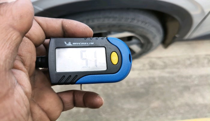 2019 Hyundai VENUE SX PLUS 1.0 TURBO DCT, Petrol, Automatic, 33,047 km, tyre