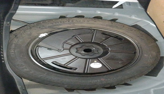 2021 Skoda KUSHAQ STYLE 1.0L TSI AT, Petrol, Automatic, 40,005 km, tyre