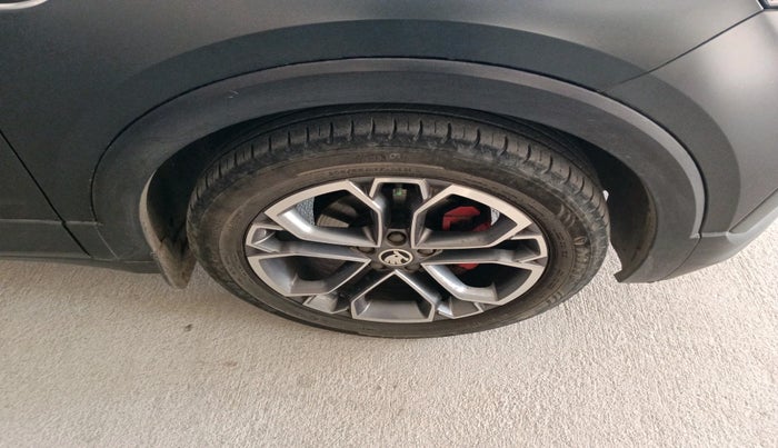 2021 Skoda KUSHAQ STYLE 1.0L TSI AT, Petrol, Automatic, 40,005 km, tyre