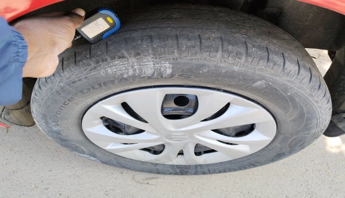 2021 Maruti Swift VXI, Petrol, Manual, 54,517 km, tyre