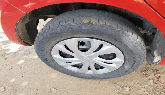 2021 Maruti Swift VXI, Petrol, Manual, 54,517 km, tyre