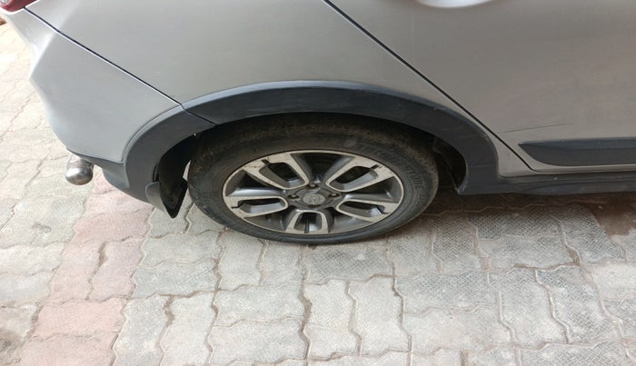 2017 Hyundai i20 Active 1.4 S, Diesel, Manual, 1,58,229 km, tyre