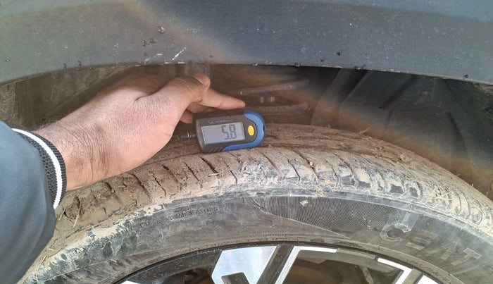 2024 Renault Kiger RXT (O) MT, Petrol, Manual, 5,540 km, tyre