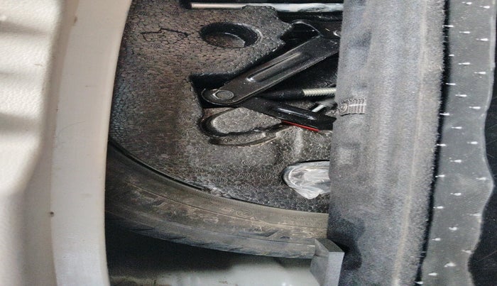 2019 Mahindra XUV300 W8 1.5 DIESEL, Diesel, Manual, 94,672 km, tyre