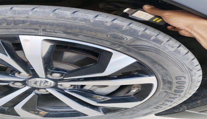 2023 MG HECTOR SMART PRO 2.0 TURBO DIESEL, Diesel, Manual, 6,914 km, tyre