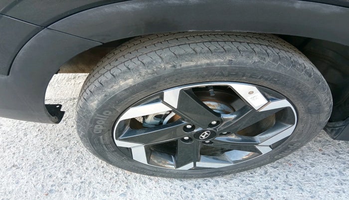 2021 Hyundai ALCAZAR 1.5 SIGNATURE (O) AT 7STR, Diesel, Automatic, 48,011 km, tyre