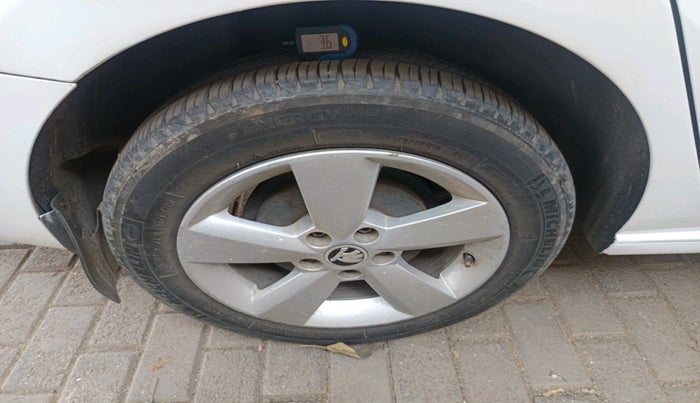 2016 Skoda Rapid 1.5 TDI CR STYLE PLUS AT, Diesel, Automatic, 94,161 km, tyre