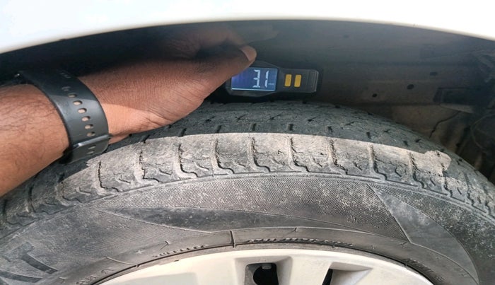 2013 Maruti Swift VDI, Diesel, Manual, 1,29,112 km, tyre