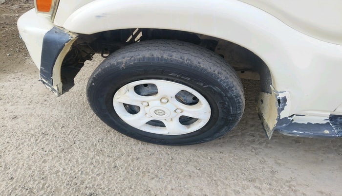 2014 Mahindra Scorpio SLE, Diesel, Manual, 92,383 km, tyre