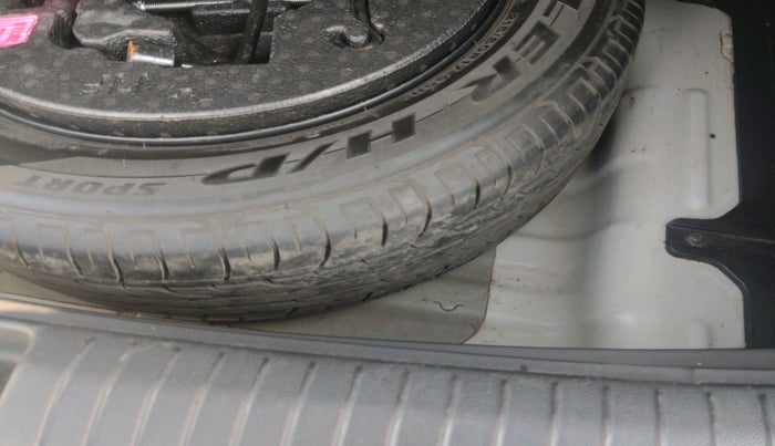 2019 Hyundai Creta SX AT 1.6 PETROL, Petrol, Automatic, 73,675 km, tyre