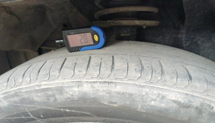 2017 Maruti Vitara Brezza ZDI PLUS, Diesel, Manual, 1,15,129 km, tyre