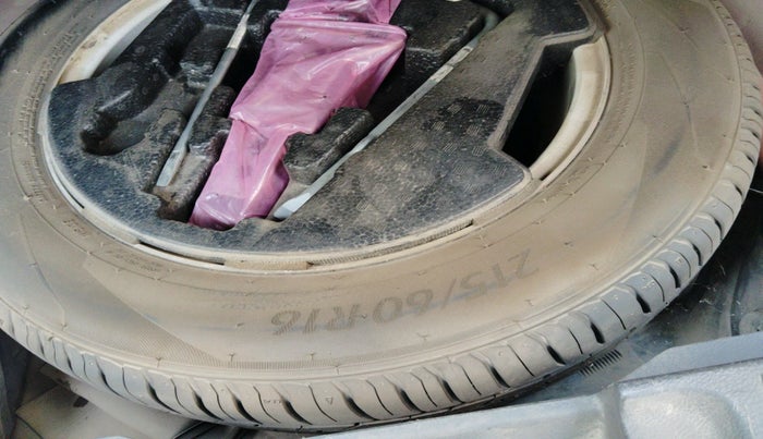 2017 Maruti Vitara Brezza ZDI PLUS, Diesel, Manual, 1,15,129 km, tyre