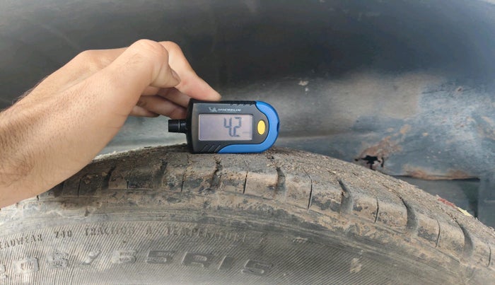 2013 Mahindra Quanto C6, Diesel, Manual, 1,37,730 km, tyre