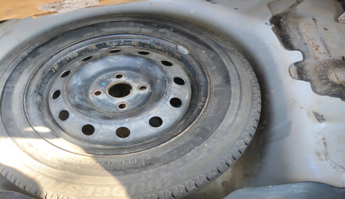 2013 Maruti Swift Dzire VDI, Diesel, Manual, 1,22,399 km, tyre