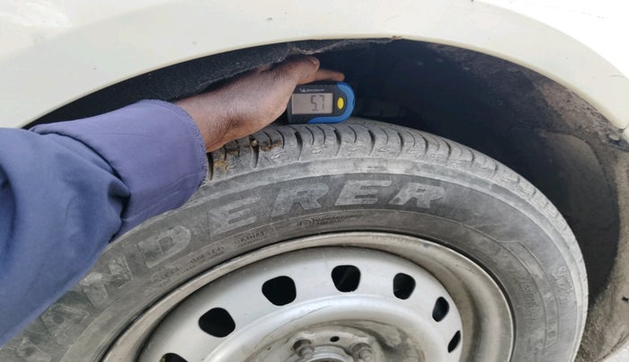 2019 Mahindra MARAZZO M2 8 STR, Diesel, Manual, 1,27,903 km, tyre