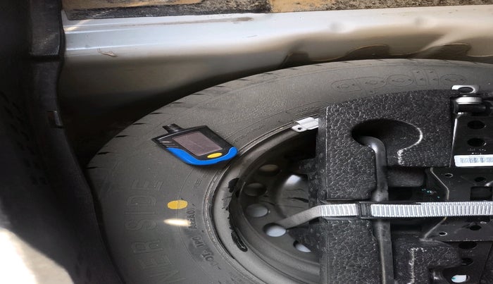 2022 Skoda KUSHAQ ACTIVE 1.0L TSI MT, Petrol, Manual, 61,166 km, tyre