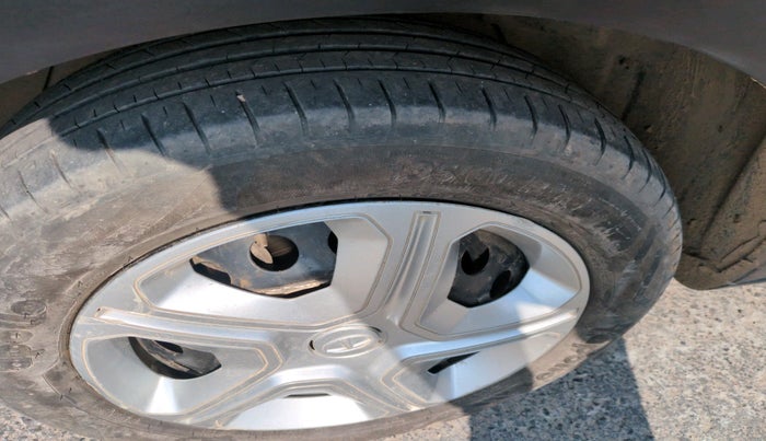 2021 Tata NEXON XM PETROL, Petrol, Manual, 76,913 km, tyre