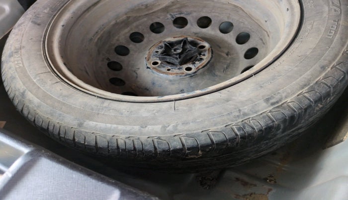 2021 Tata NEXON XM PETROL, Petrol, Manual, 76,913 km, tyre