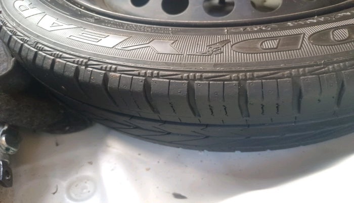 2014 Hyundai Grand i10 MAGNA 1.1 CRDI, Diesel, Manual, 70,678 km, tyre