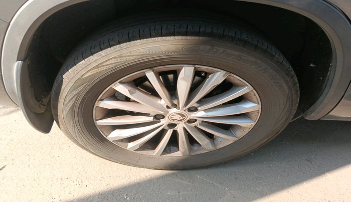 2023 Skoda Kodiaq L&K, Petrol, Automatic, 80,367 km, tyre