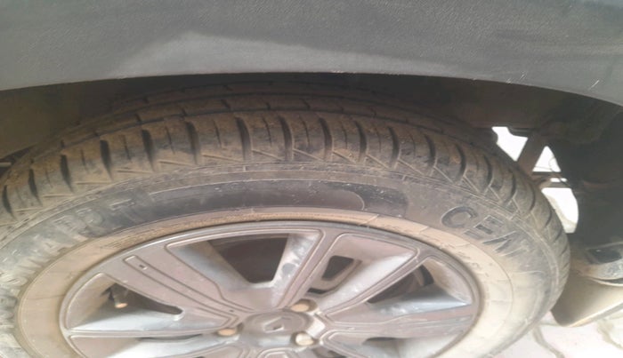 2020 Renault Kwid CLIMBER 1.0 AMT (O), Petrol, Automatic, 54,950 km, tyre