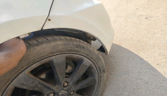 2011 Hyundai Verna FLUIDIC 1.6 CRDI SX, Diesel, Manual, 1,35,751 km, tyre