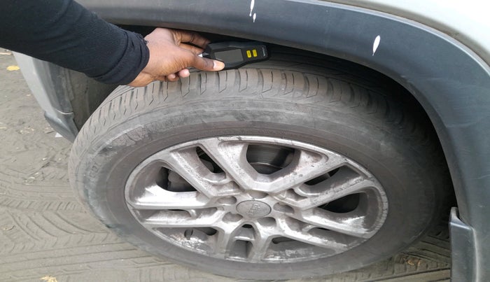 2017 Jeep Compass LIMITED 2.0 DIESEL, Diesel, Manual, 1,27,222 km, tyre