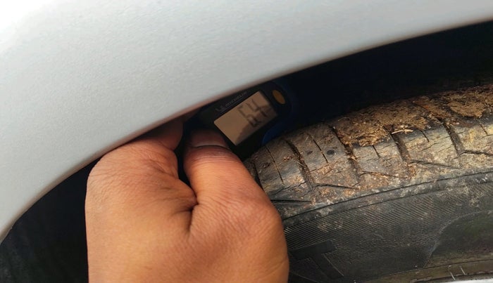 2014 Hyundai i20 SPORTZ 1.2, Petrol, Manual, 72,194 km, tyre