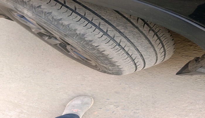 2022 Tata Harrier XZA PLUS 2.0L DARK EDITION, Diesel, Automatic, 74,338 km, tyre