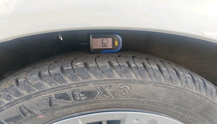 2015 Honda Amaze 1.2L I-VTEC E, Petrol, Manual, 77,169 km, tyre