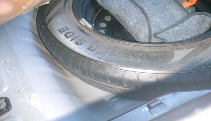 2020 Hyundai VENUE SX 1.0 TURBO IMT, Petrol, Manual, 95,569 km, tyre