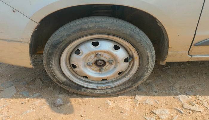 2010 Maruti Alto K10 LXI, Petrol, Manual, 1,37,360 km, tyre