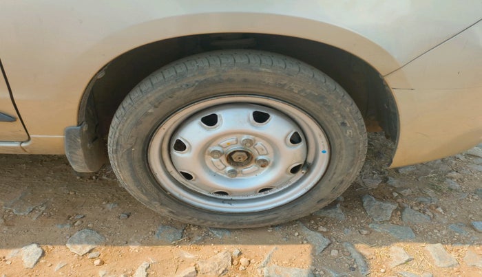 2010 Maruti Alto K10 LXI, Petrol, Manual, 1,37,360 km, tyre