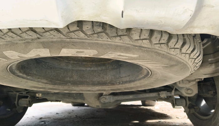 2017 Ford Endeavour TITANIUM 3.2 4X4 AT, Diesel, Automatic, 2,23,455 km, tyre