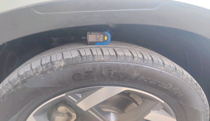 2019 Hyundai VENUE SX PLUS 1.0 TURBO DCT, Petrol, Automatic, 25,549 km, tyre