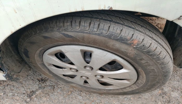 2012 Hyundai i10 MAGNA 1.1 LPG, Petrol, Manual, 75,112 km, tyre