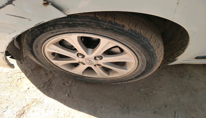 2015 Hyundai Grand i10 ASTA 1.2 KAPPA VTVT, Petrol, Manual, 76,239 km, tyre