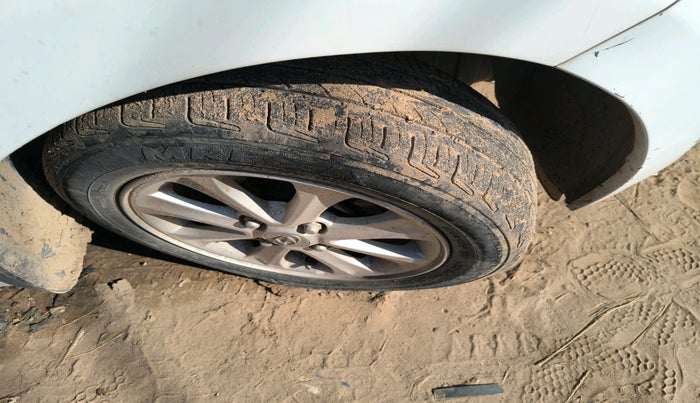 2015 Hyundai Grand i10 ASTA 1.2 KAPPA VTVT, Petrol, Manual, 76,239 km, tyre