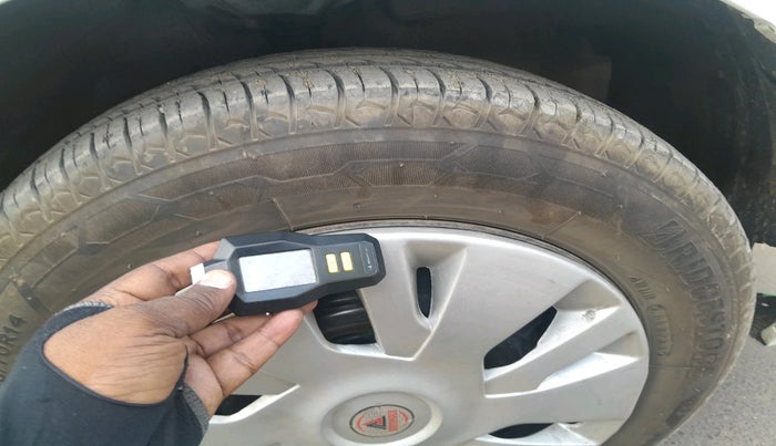 2018 Maruti Celerio VXI CNG, Petrol, Manual, 1,04,000 km, tyre