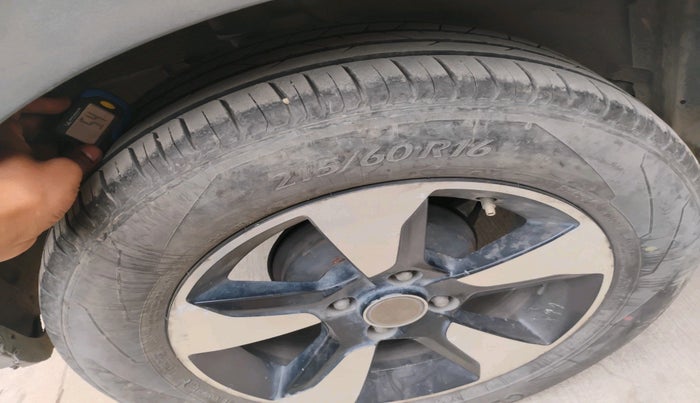 2019 Tata NEXON XZA PLUS DIESEL, Diesel, Automatic, 1,23,782 km, tyre