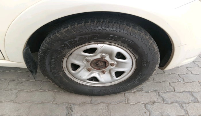 2011 Tata Aria PLEASURE 4X4, Diesel, Manual, 79,714 km, tyre