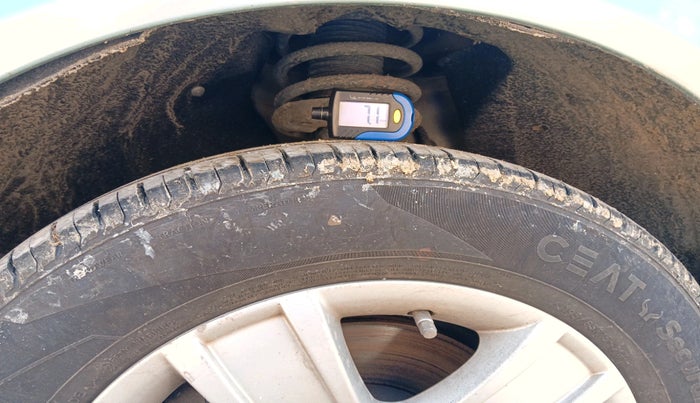 2010 Skoda Laura AMBIENTE 1.8 TSI, Petrol, Manual, 92,427 km, tyre