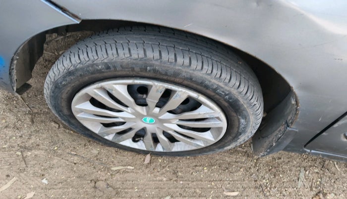 2010 Maruti Wagon R 1.0 VXI, Petrol, Manual, 1,27,422 km, tyre